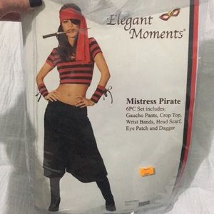 Sexy pirate costume